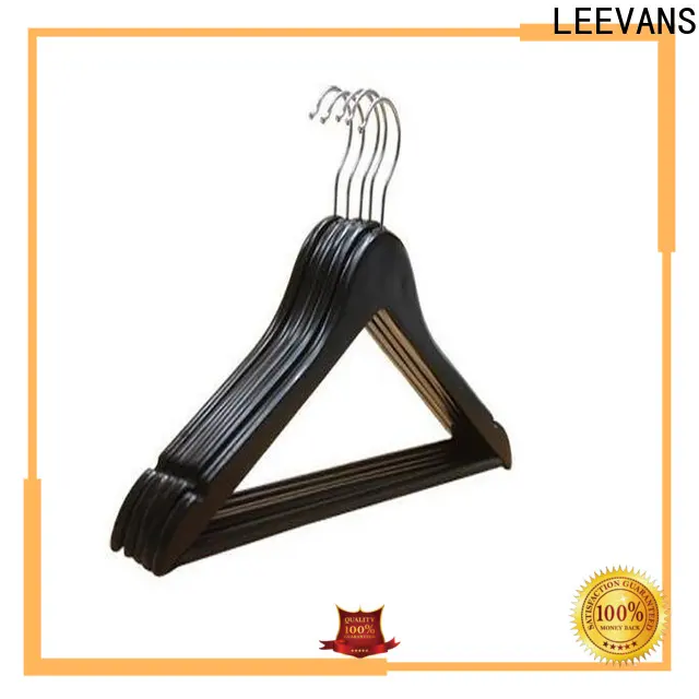 LEEVANS two non slip wooden hangers Suppliers for kids 1