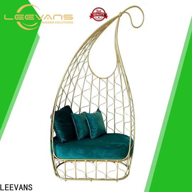 LEEVANS New clothing shop seating for business 1