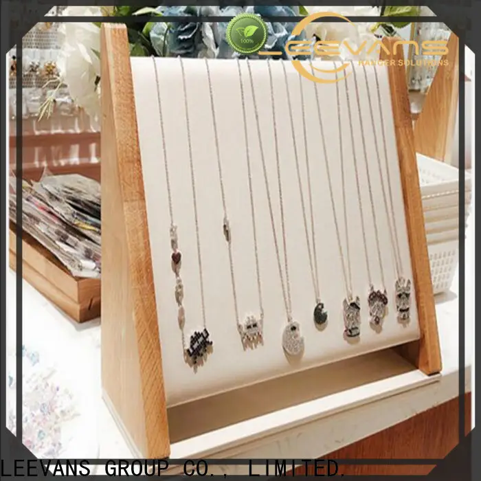 LEEVANS retail display props Suppliers 1