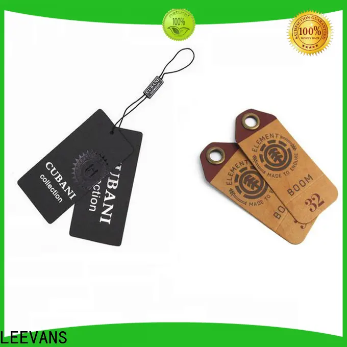 LEEVANS New clothing display company 1