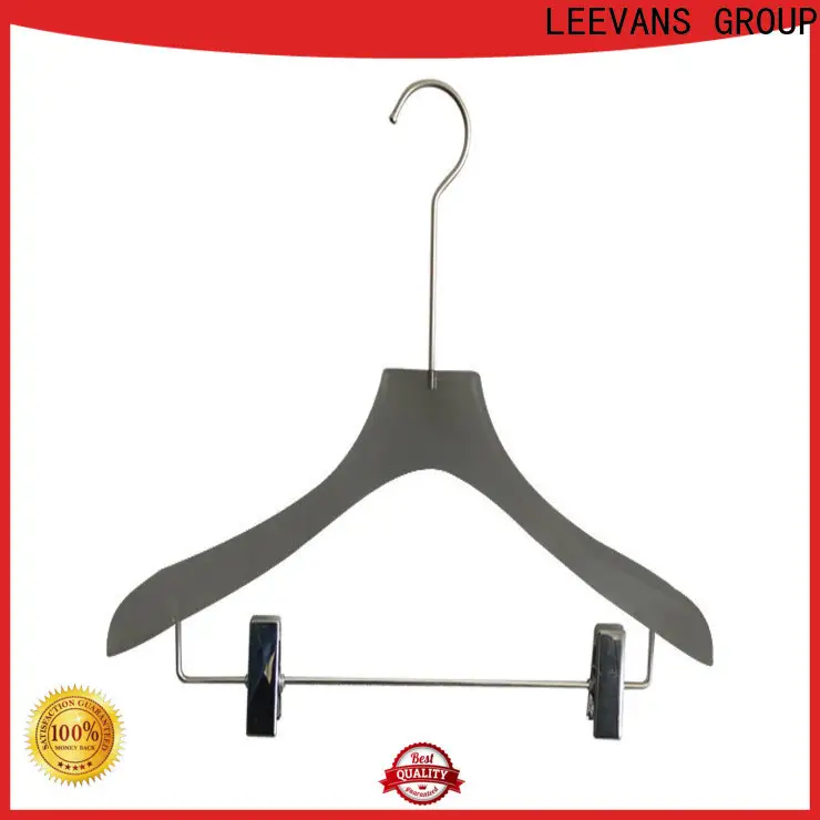 LEEVANS shop cubicle hangers company for casuals 1