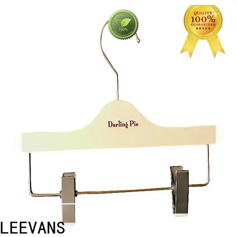 LEEVANS clothes wooden coat hangers with trouser clips Supply for skirt 1