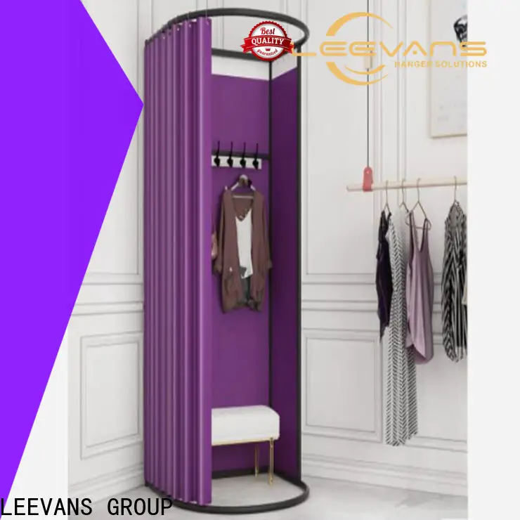 LEEVANS clothing store dressing room Suppliers 1