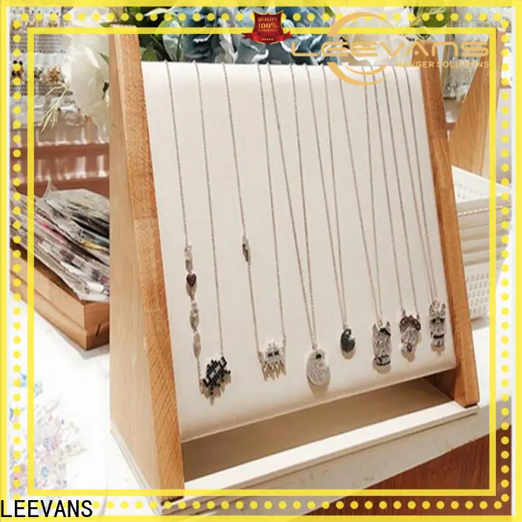 LEEVANS retail display props manufacturers1 1