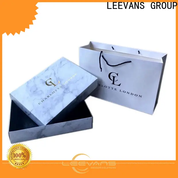 LEEVANS Top clothing display company 1
