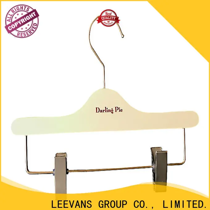 LEEVANS childrens clothes hangers for business 1