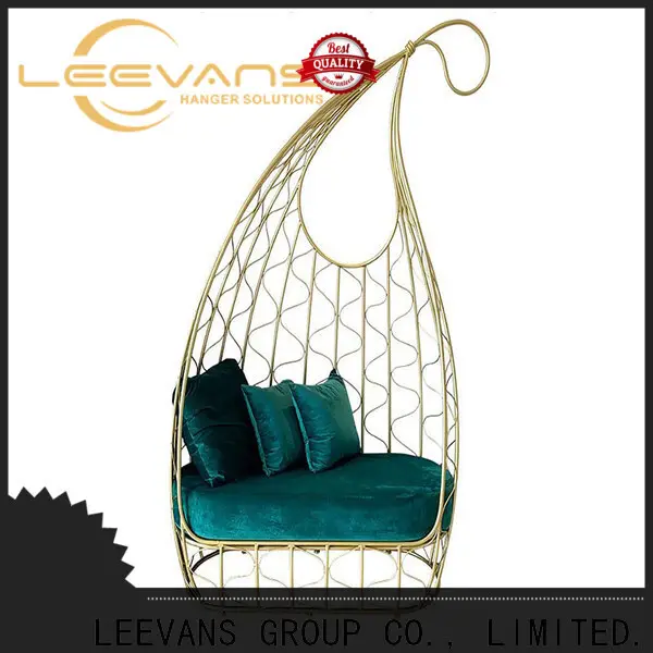 LEEVANS clothing shop seating Suppliers2 1