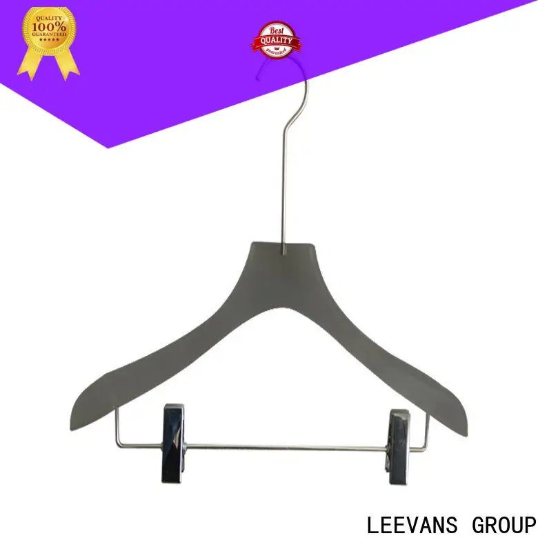 LEEVANS cubicle hangers factory 1
