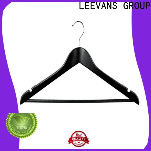LEEVANS small wooden hangers Suppliers 1