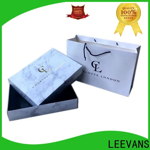 Best clothing display Supply 1