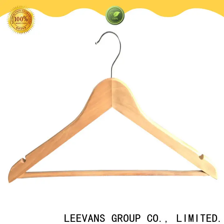 LEEVANS extra wide clothes hangers company 1