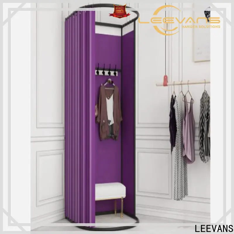 LEEVANS clothing store dressing room for business2 1