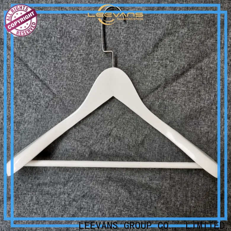 LEEVANS Best buy clothes hangers for business 1