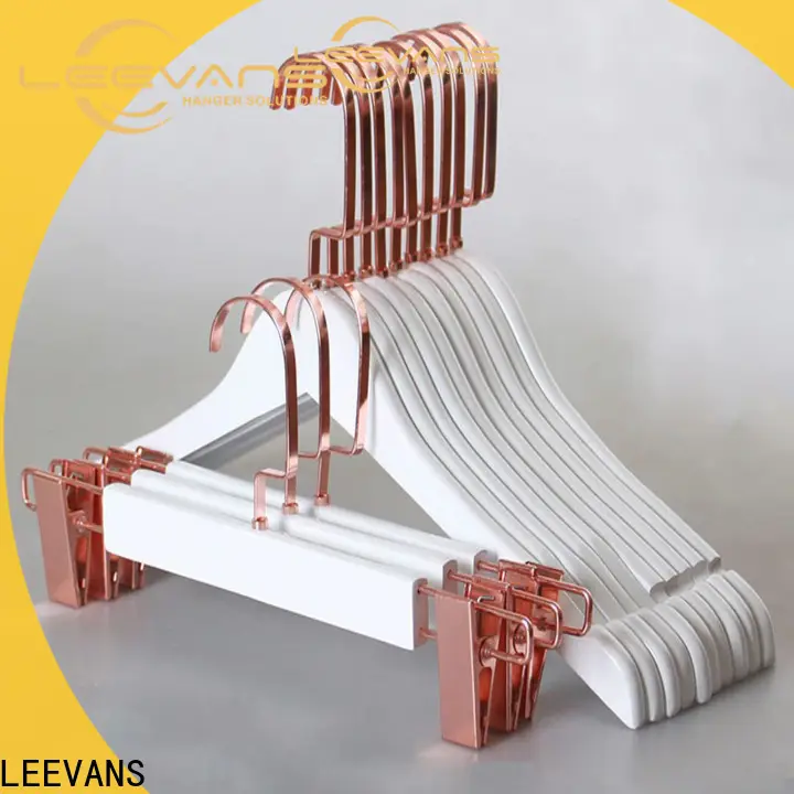 LEEVANS pants clothes hangers factory 1