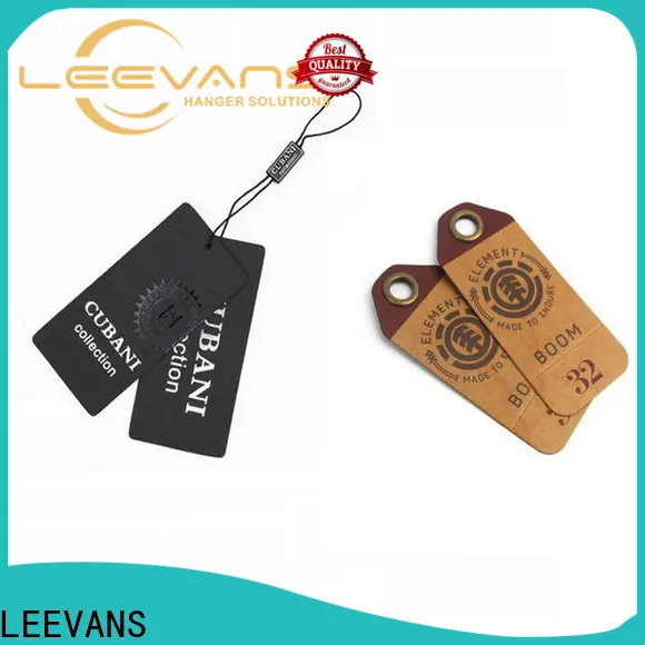 LEEVANS clothing display Supply2 1