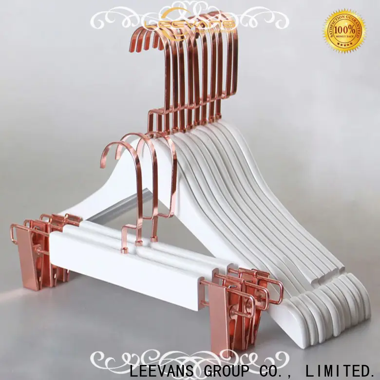New black wooden hangers manufacturers 1