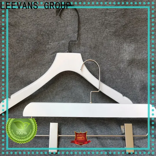 LEEVANS Custom black wooden hangers Suppliers 1