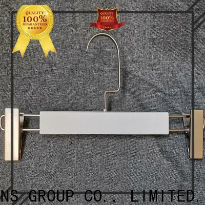 LEEVANS hangers wholesale company1 1