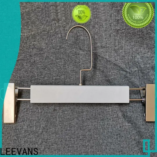 LEEVANS Wholesale wooden cloth hanger factory 1