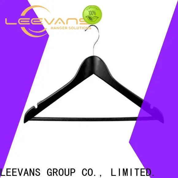 LEEVANS Wholesale heavy duty wooden coat hangers factory 1