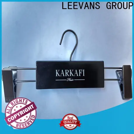 LEEVANS white wooden clip hangers for business 1