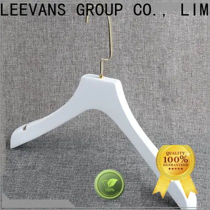 LEEVANS Best black hangers for business 1