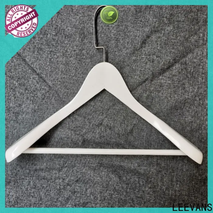LEEVANS Wholesale hangers wholesale company1 1