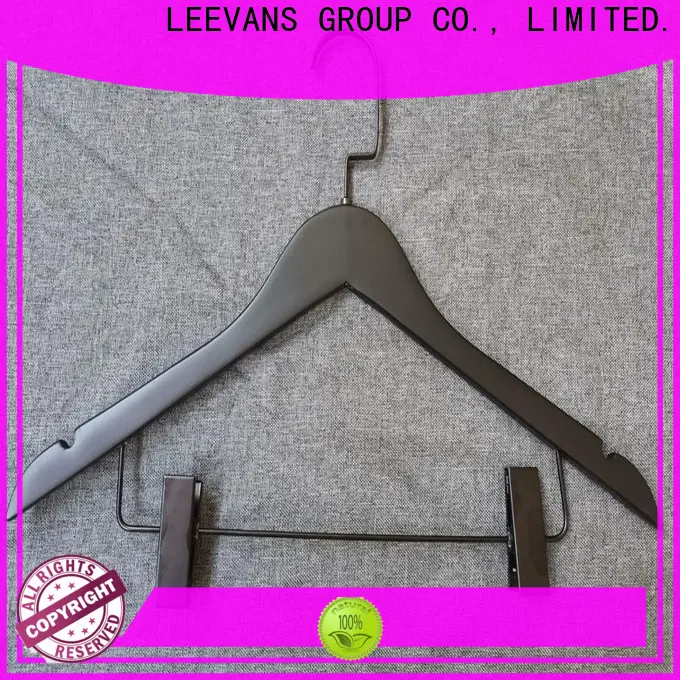 LEEVANS toddler clothes hangers factory 1