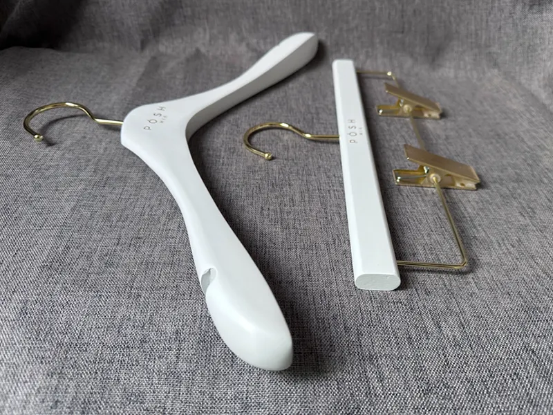 Children's Coat-hanger Customized by LEEVANS 5