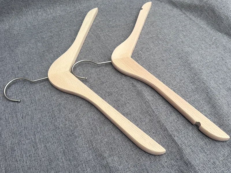 The Wooden Hanger DDP / EXW Wholesale - LEEVANS 3