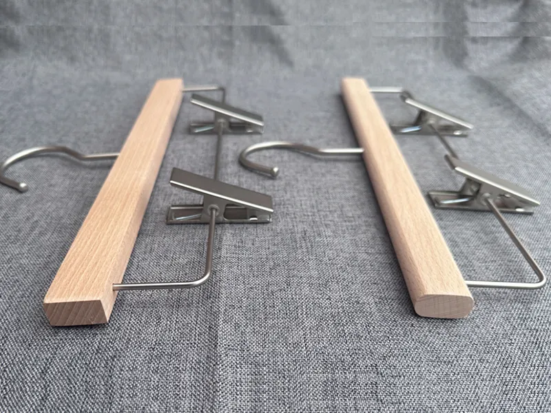 Wood Hangers with Clips Yes by LEEVANS 3