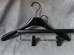 China Hanger Yes - - LEEVANS 4