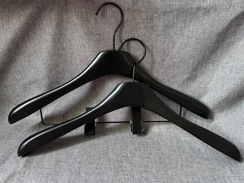 Wholesale Clothes Hangers 10-15 Days by LEEVANS 2