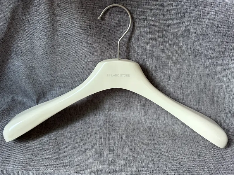 Wide shoulder luxury wooden hanger with brand logo printed 1