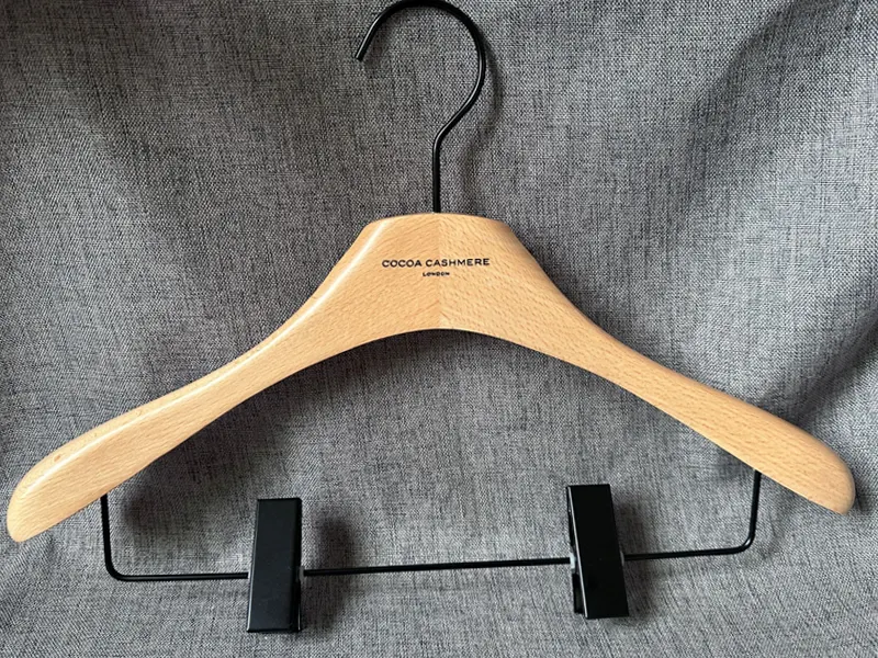 Black Wooden Hangers Carton - - LEEVANS 2