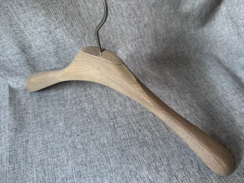 China supplier luxury coat wooden hanger in customized 1