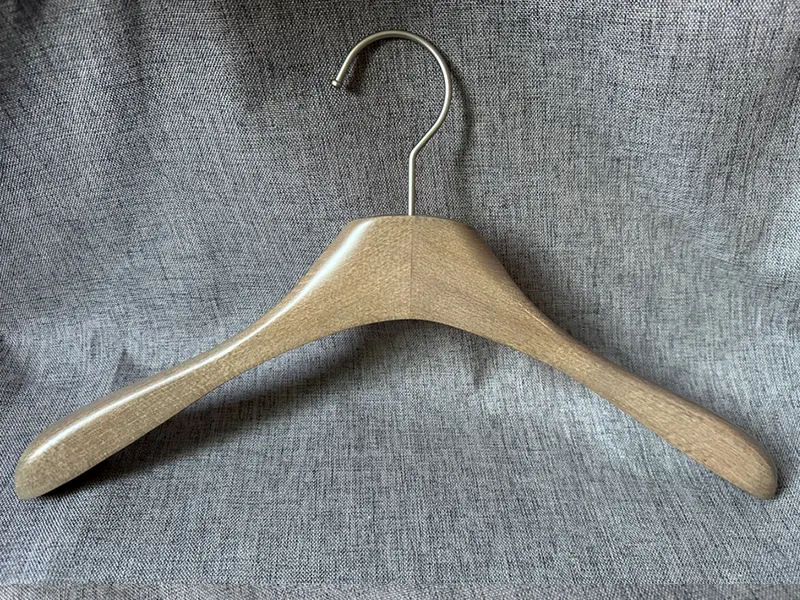 Small Wooden Hangers 39cm Or 43cm Wholesale - LEEVANS 2