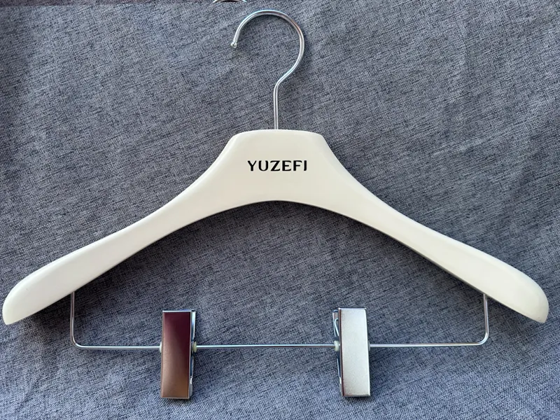 Wooden Coat Hangers Wholesale Yes by LEEVANS 3