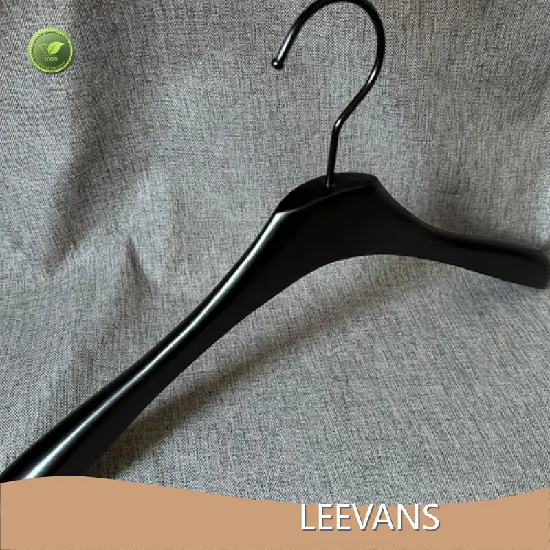 China Hanger Yes - - LEEVANS 1