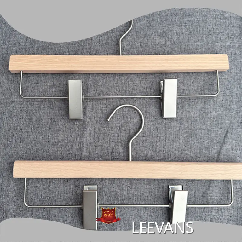 Wood Hangers with Clips Yes by LEEVANS 1
