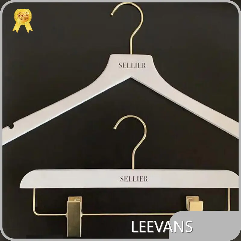 China Hanger Smoothly Painting by LEEVANS 1