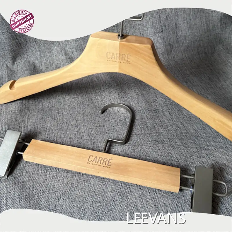 Pink Wooden Hangers DDP Or EXW Wholesale - LEEVANS 1
