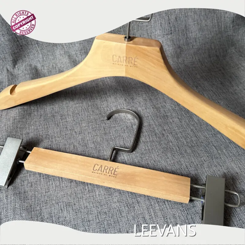 Pink Wooden Hangers DDP Or EXW Wholesale - LEEVANS 1
