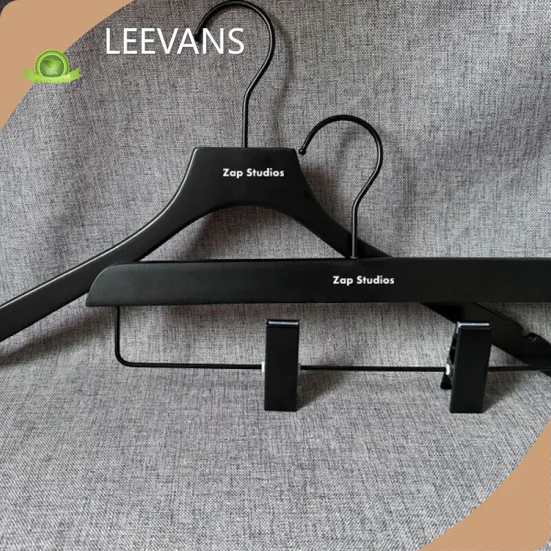 Personalized Wooden Hangers Display for Clothes by LEEVANS-1 1