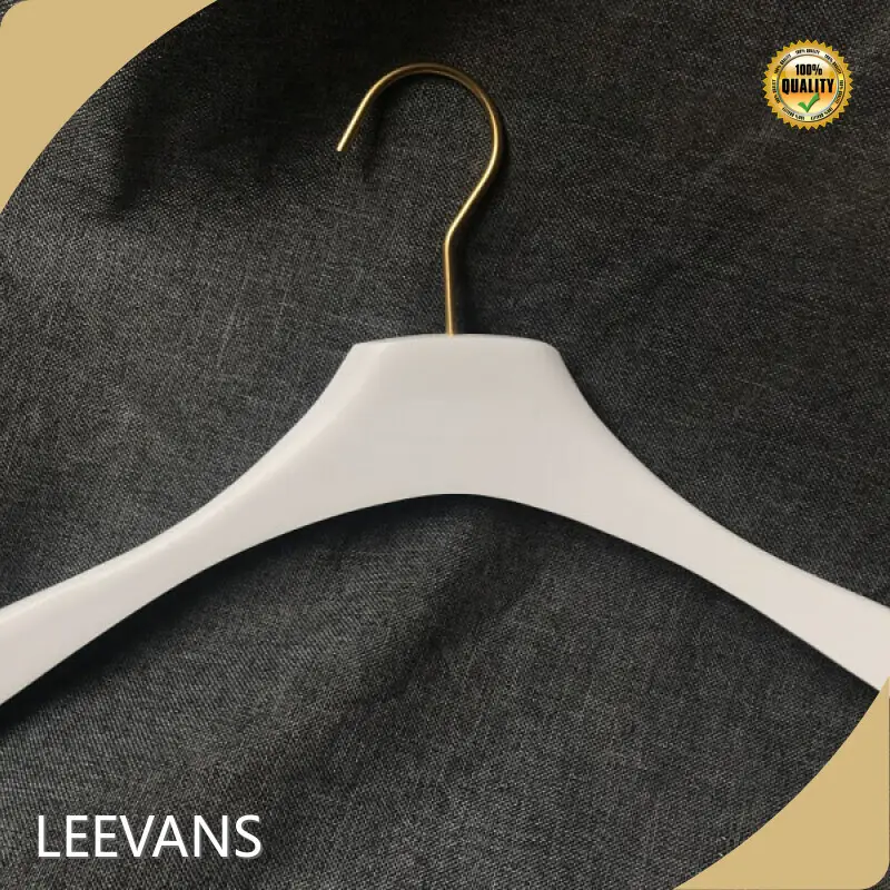Wooden Hanger Wholesale CIF Wholesale - LEEVANS 1