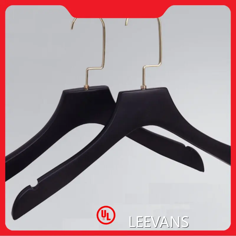 Quality Wooden Hangers by LEEVANS 1