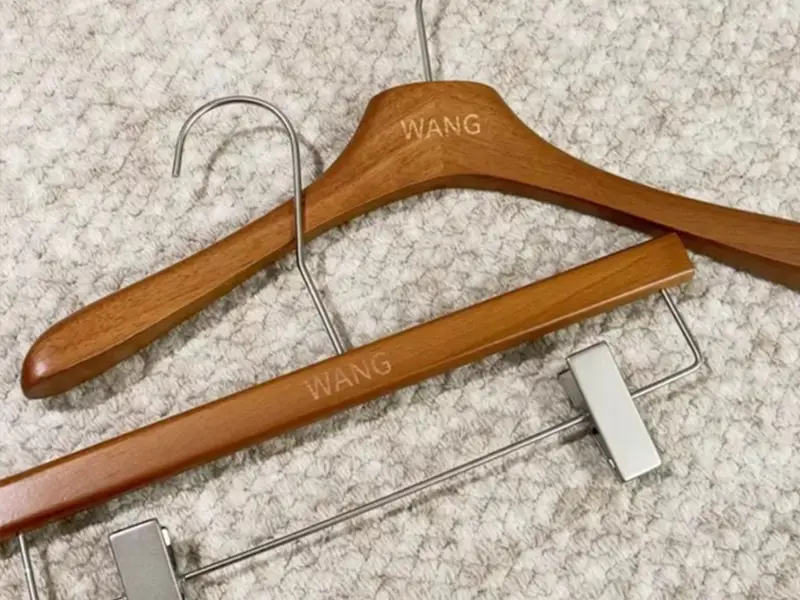 High quality light brown wooden hanger for shop 1