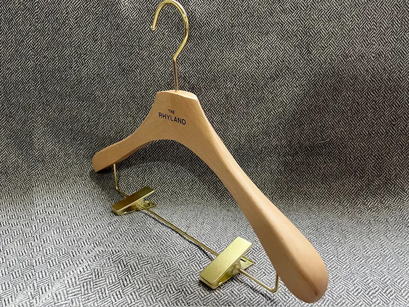 Class A beechwood hanger with gold clips 1