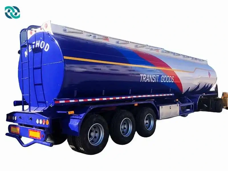 Semi-remorque de carburant de transport à 3 essieux 50CBM 1