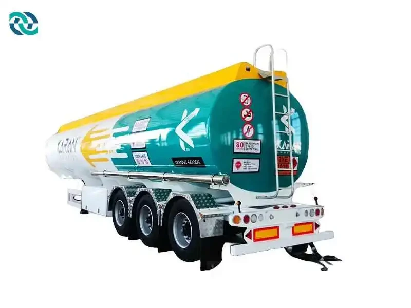 Semi-remorque de camion-citerne en acier au carbone 50CBM à 3 axes 1